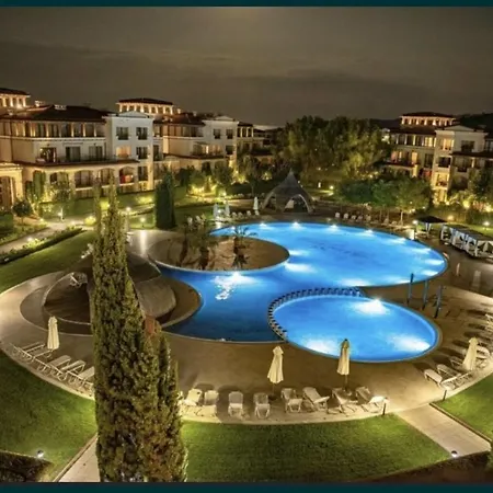 студио в затворен комплекс Blue Apartman