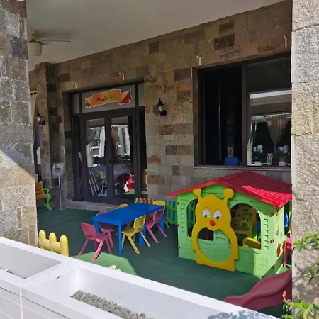 студио в затворен комплекс Blue