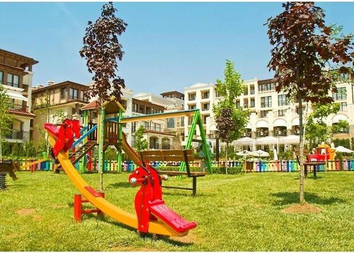 Apartment студио в затворен комплекс Blue