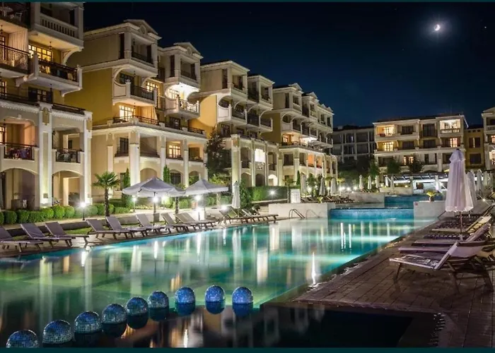 студио в затворен комплекс Blue Apartment *